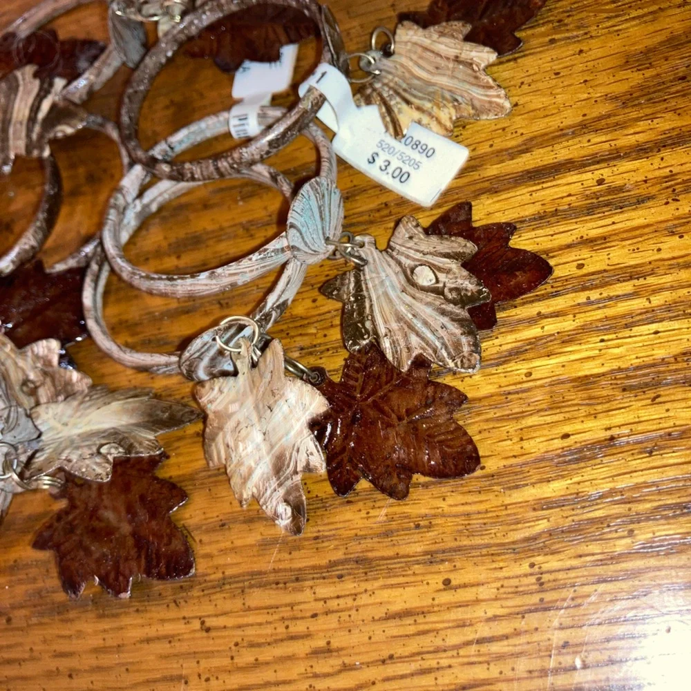 Leaf Napkin Rings - 10, Distressed Metal NWT